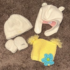 Babygirl 0/6m winter hat & mittens bundle!!